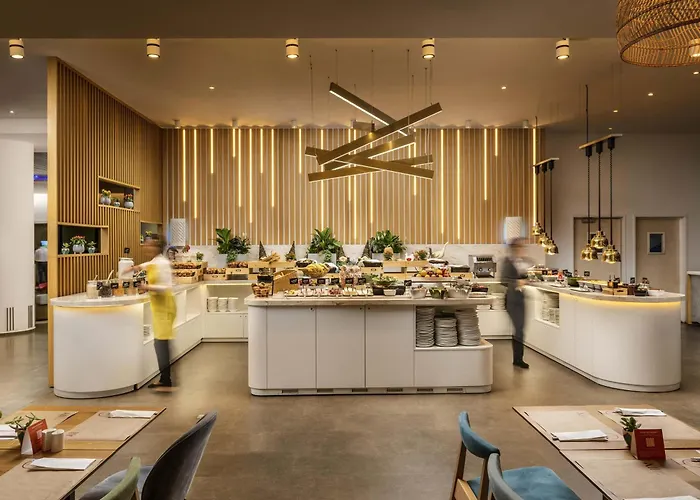 Novotel Centre Hotel