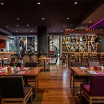 Novotel Centre Hotel