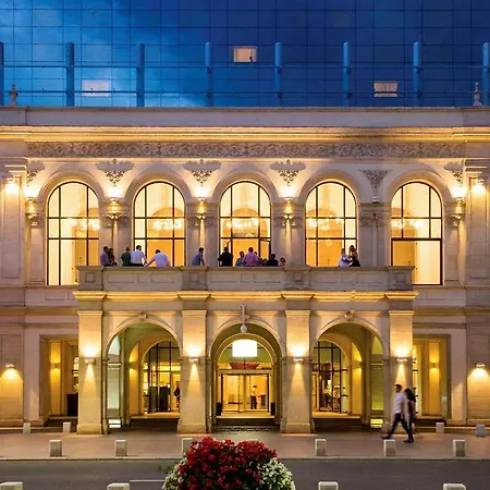 Novotel Centre 4*