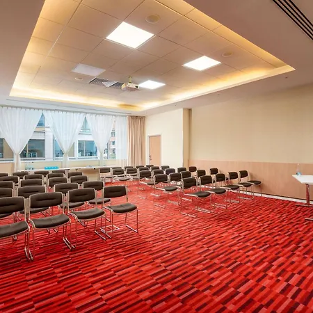 Novotel Centre מלון בוקרשט