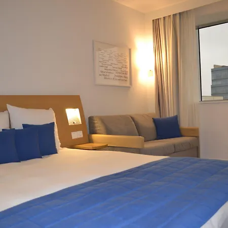 Hotel Novotel Centre 4*