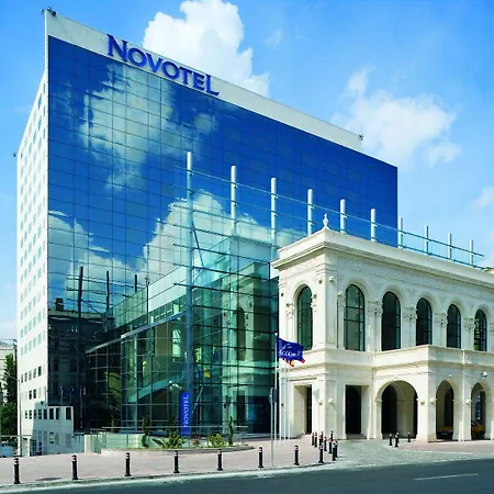 Novotel Centre Hotell 4*