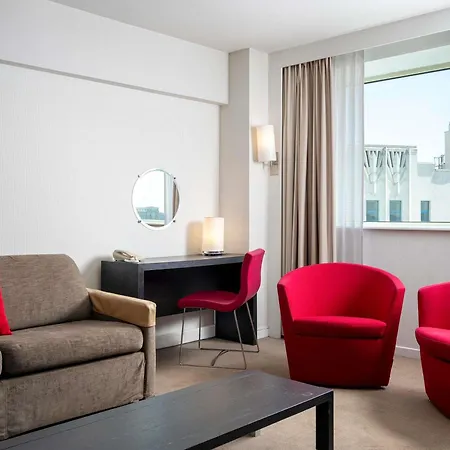 Novotel Centre 4* Boekarest
