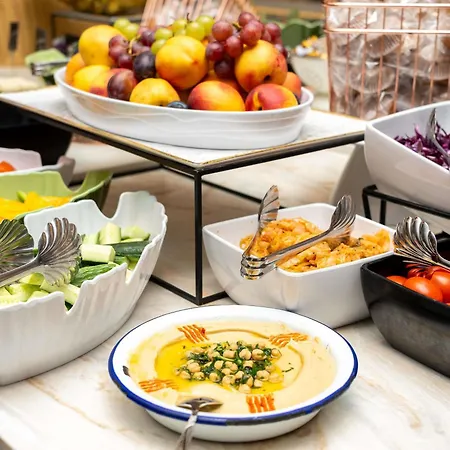 Novotel Centre Hotel