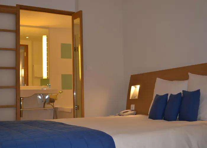 Novotel Centre Hotel 4*