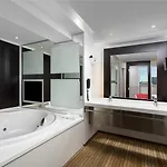 Novotel Centre 4*