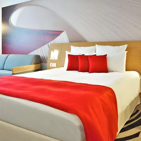Novotel Centre 4* Bukareszt
